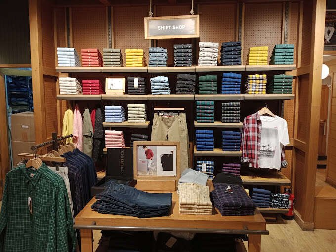 Levis